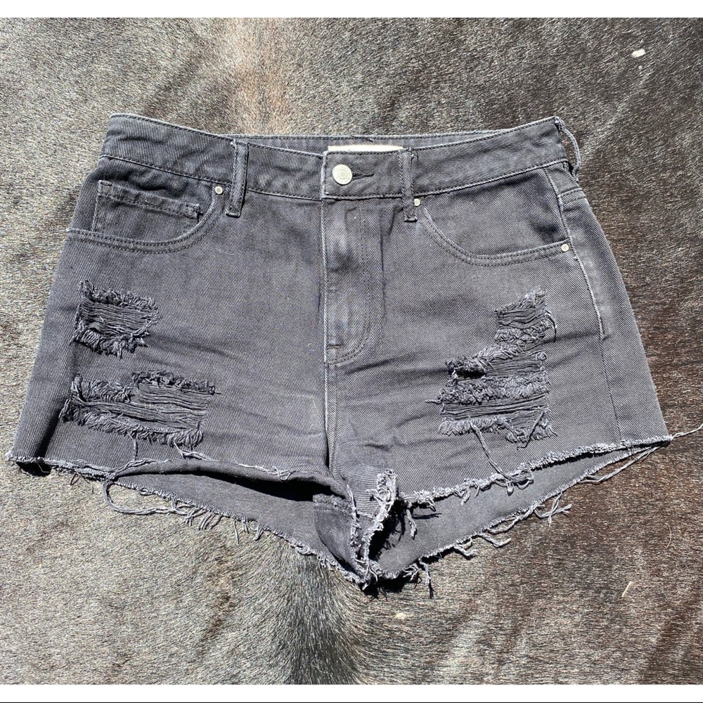 🌈 Size 26 Black Pac Sun L.A. Jean Shorts